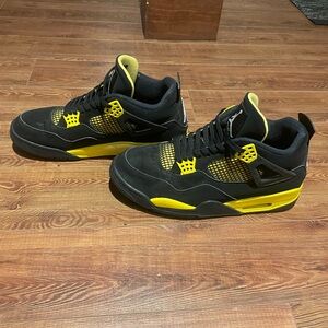 Jordan 4 yellow thunder